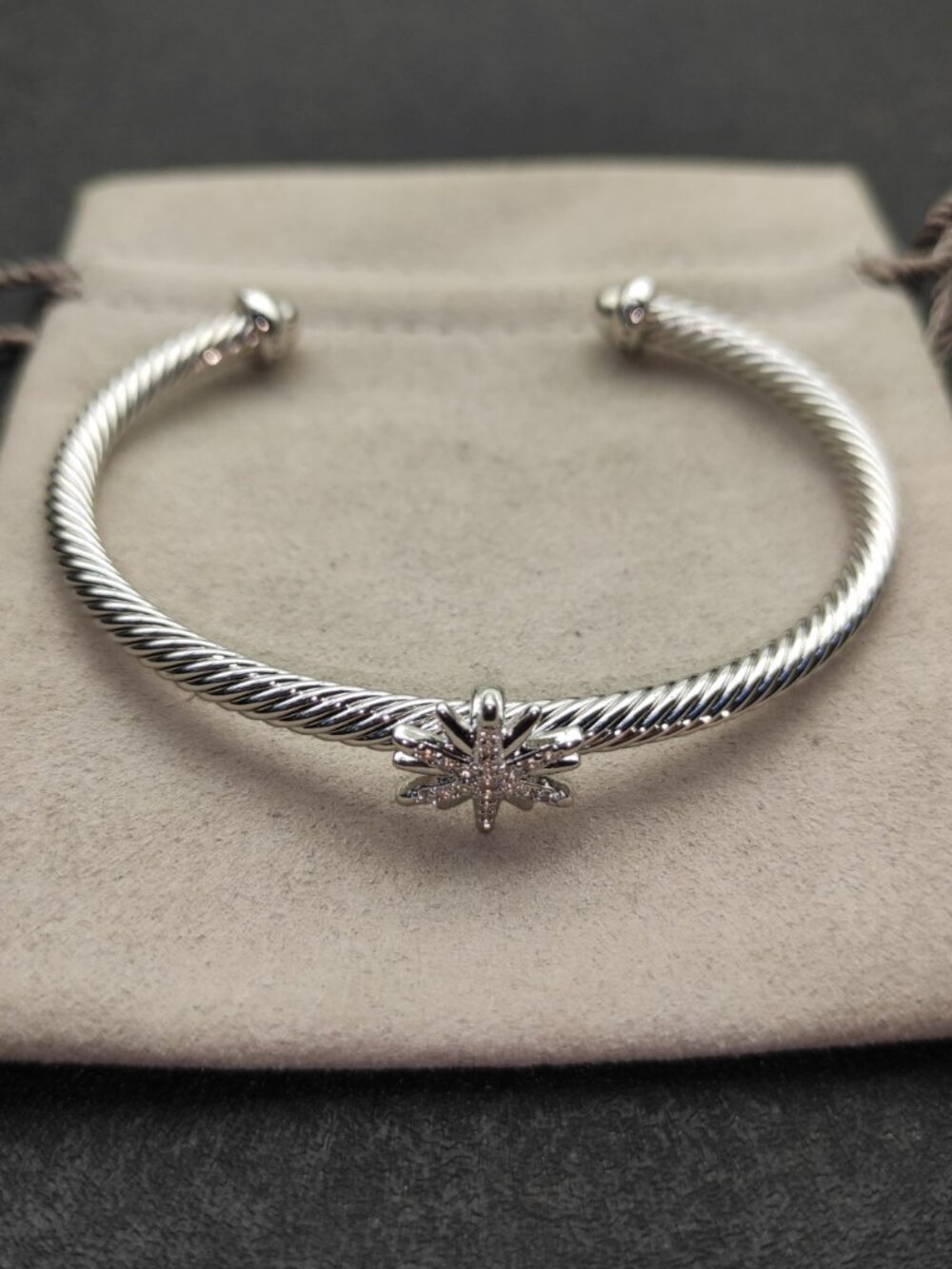 David Yurman 925 Silver Bracelet with Original Pouch